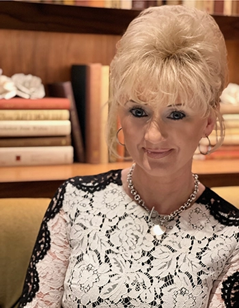 Joanna Nowak – Senior Bookkeeper Joanna Nowak, Senior Bookkeeper at Stellar Accounts Corp., specializing in on-site bookkeeping for construction companies with over nine years of experience.